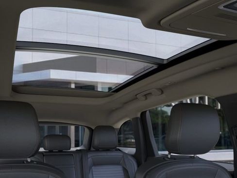 New 2026 Lincoln Nautilus Reserve AWD/4WD image 23