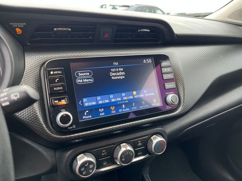 Used 2024 Nissan Kicks SV image 20