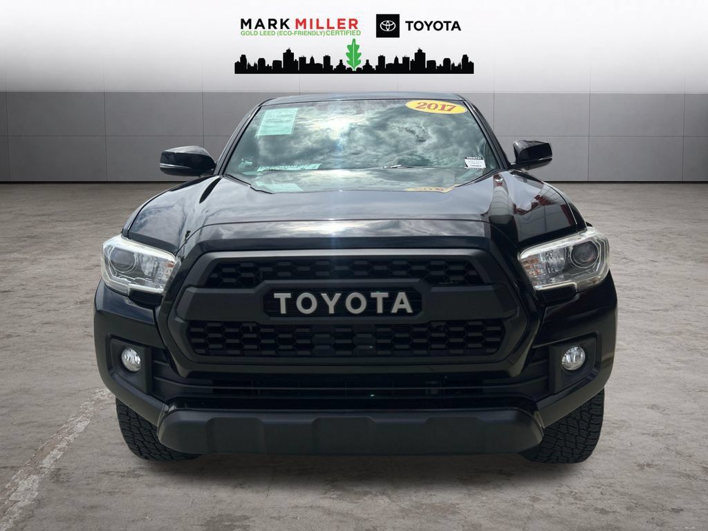 Used 2017 Toyota Tacoma TRD Off-Road w/ Tow Package (A/T) AWD/4WD image 9