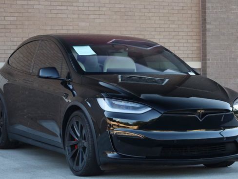 Used 2023 Tesla Model X AWD/4WD image 9