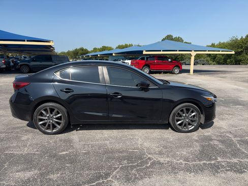 Used 2018 MAZDA MAZDA3 Grand Touring FWD image 5