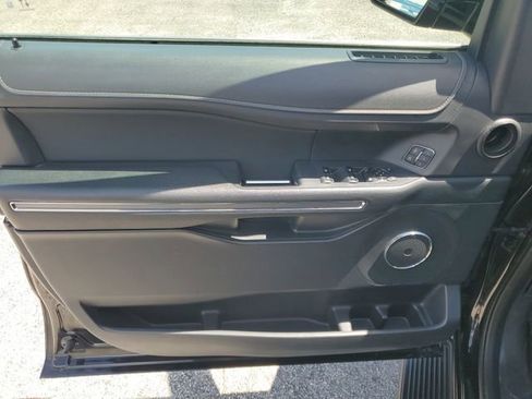 Certified 2024 Ford Expedition Max XLT image 18