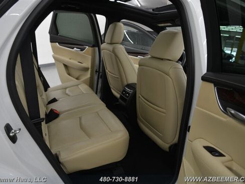 Used 2017 Cadillac XT5 Premium Luxury image 22