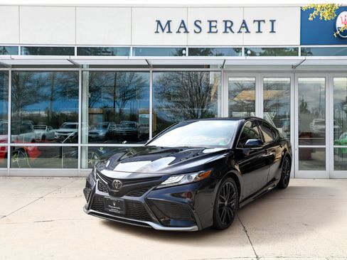 Used 2023 Toyota Camry XSE w/ Navigation Package FWD image 1