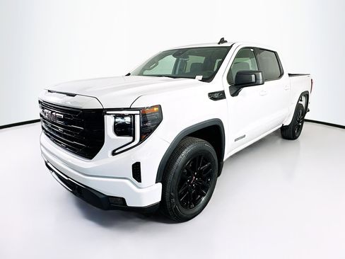 Used 2024 GMC Sierra 1500 Elevation AWD/4WD image 3