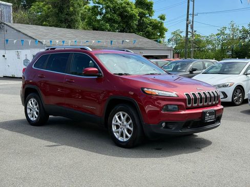 Used 2015 Jeep Cherokee Latitude w/ Cold Weather Group AWD/4WD image 13