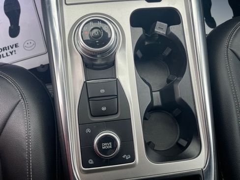 Used 2020 Ford Explorer XLT w/ Equipment Group 202A AWD/4WD image 5