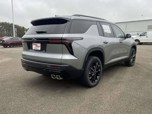 New 2026 Chevrolet Traverse LT w/ Midnight/Sport Edition image 4