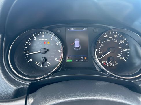 Used 2019 Nissan Rogue SV AWD/4WD image 27