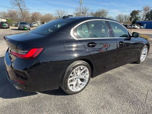 Used 2025 BMW 330i Sedan image 8