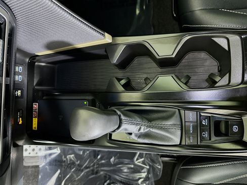 Certified 2025 Toyota Camry SE w/ Convenience Package FWD image 22