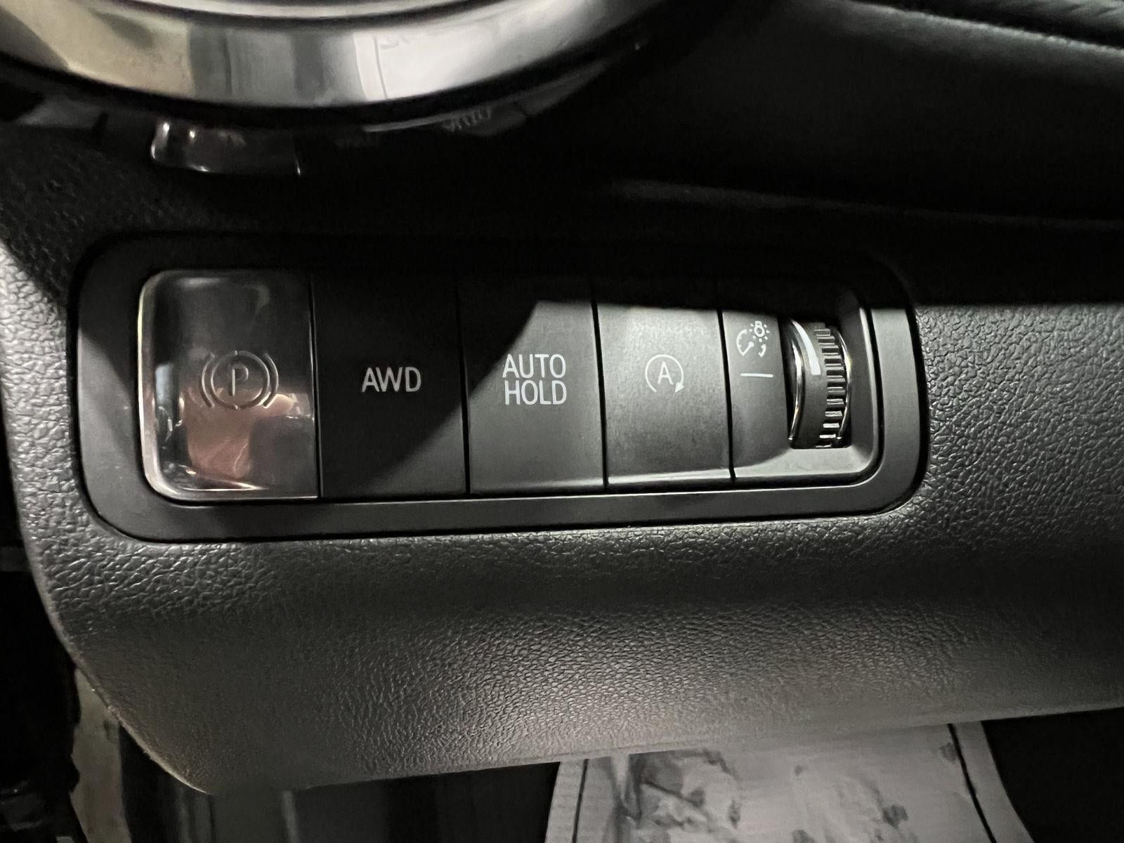 Used 2025 Chevrolet Equinox LT AWD/4WD image 14