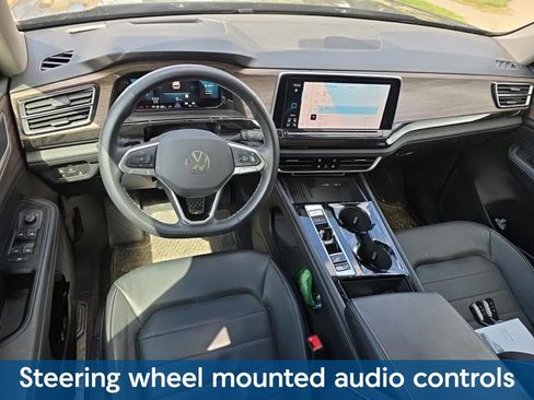Used 2025 Volkswagen Atlas SEL AWD/4WD image 9