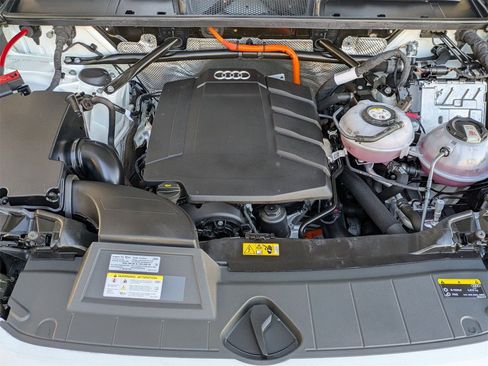 Used 2023 Audi Q5 e Premium Plus w/ Premium Plus Package image 21