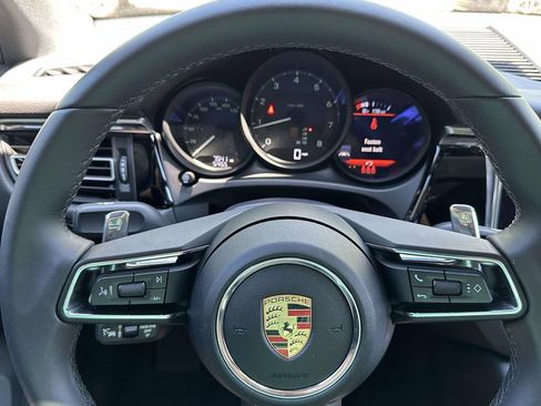 Certified 2026 Porsche Macan AWD/4WD image 21