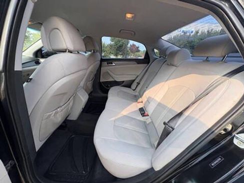 Used 2016 Hyundai Sonata SE image 15