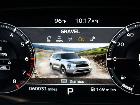 Used 2023 Mitsubishi Outlander SEL FWD image 35
