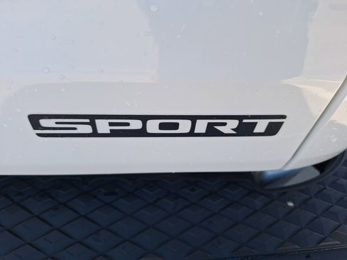 Used 2020 Jeep Gladiator Sport w/ Quick Order Package 24S image 12