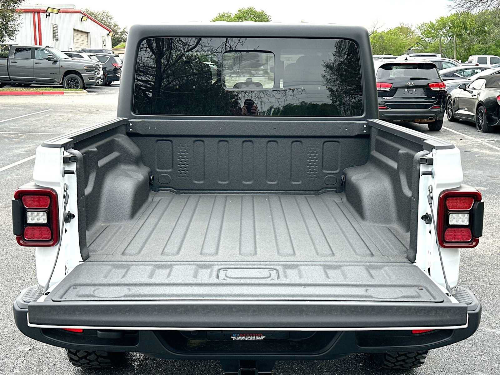 New 2026 Jeep Gladiator Sport AWD/4WD image 28
