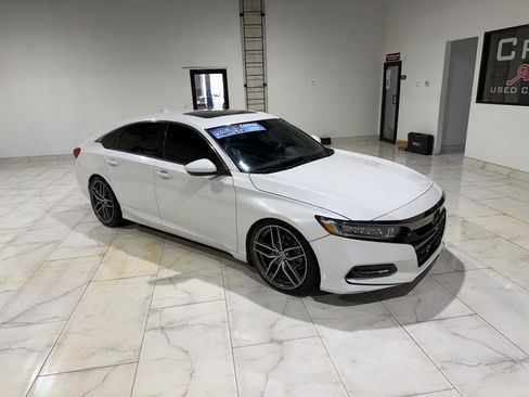 Used 2020 Honda Accord Sport image 3