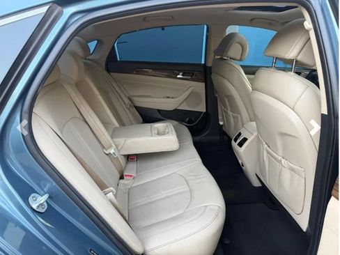 Used 2017 Hyundai Sonata Limited w/ Tech Package 03 FWD image 12