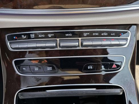 Used 2022 Mercedes-Benz E 350 4MATIC Sedan image 24
