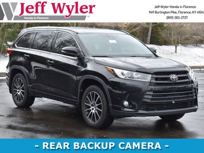 Used 2017 Toyota Highlander SE