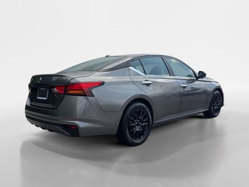 Used 2020 Nissan Altima 2.5 S image 3