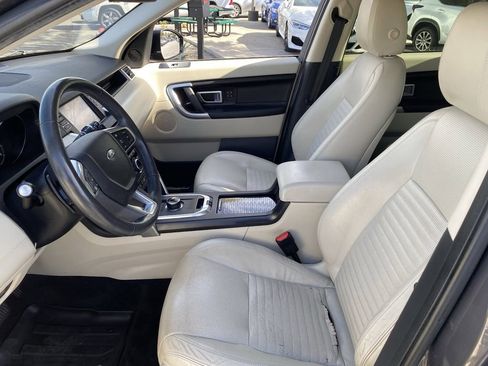 Used 2017 Land Rover Discovery Sport HSE Luxury image 20