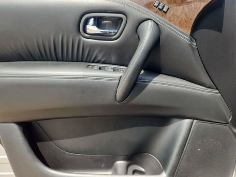 Used 2015 INFINITI QX80 4WD image 22