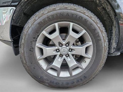 Used 2017 Nissan Frontier SL w/ Moonroof Package image 21