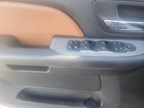 Used 2008 Chevrolet Avalanche LT image 17