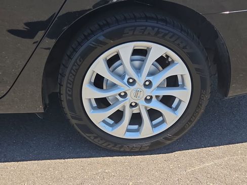 Used 2018 Nissan Sentra SV FWD image 16