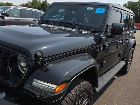 Used 2024 Jeep Wrangler High Altitude AWD/4WD image 14