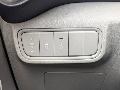 Used 2023 Kia Soul LX w/ Option Group 015 FWD image 22