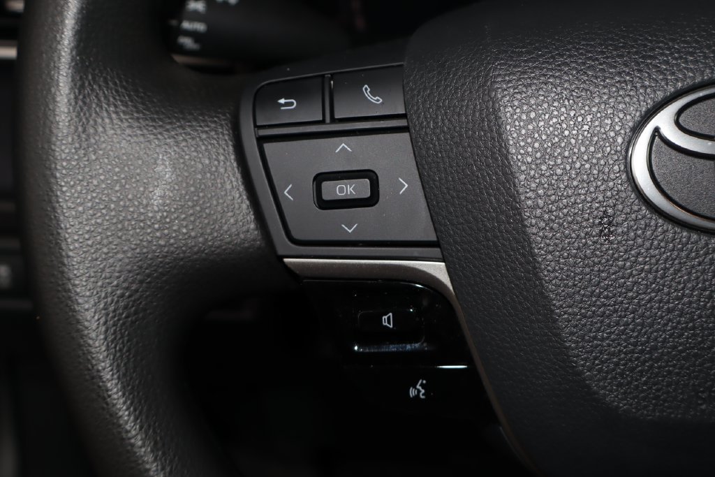 Used 2026 Toyota Camry LE FWD image 18