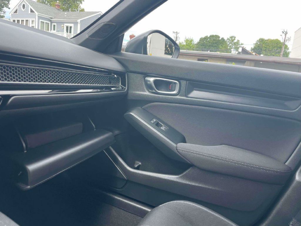 Certified 2023 Honda Civic LX image 31