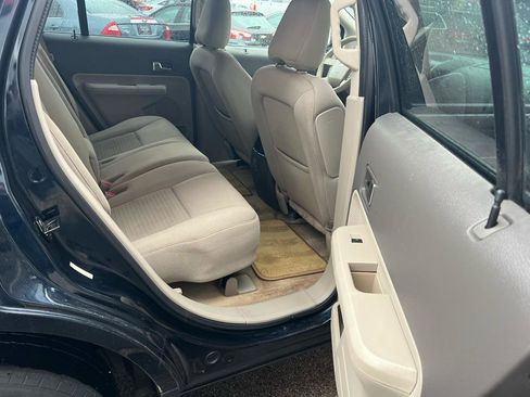 Used 2010 Ford Edge SE image 17
