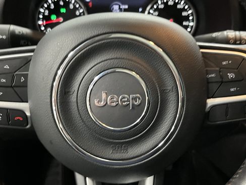 Used 2021 Jeep Renegade Trailhawk w/ Sun & Sound Group AWD/4WD image 9