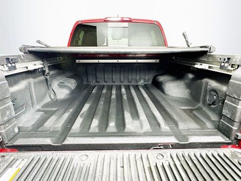 Used 2024 Nissan Frontier SL w/ Technology Package RWD image 40