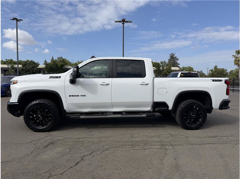 Used 2025 Chevrolet Silverado 2500 LT w/ Trail Boss Package AWD/4WD image 5
