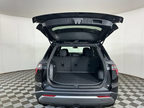 New 2027 Chevrolet Equinox LT AWD/4WD image 7