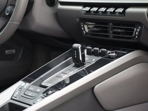 Used 2021 Porsche 911 Carrera S image 39