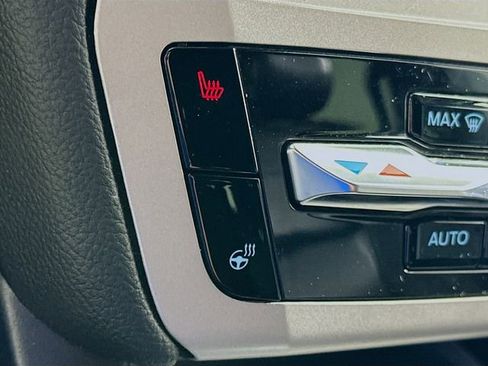 Used 2024 Ford Explorer XLT w/ Equipment Group 202A image 21