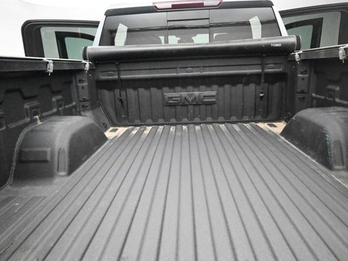 Used 2024 GMC Sierra 1500 SLT w/ SLT Premium Plus Package AWD/4WD image 24