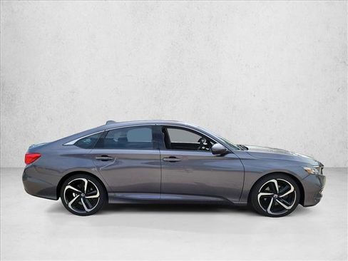 Used 2019 Honda Accord Sport image 4