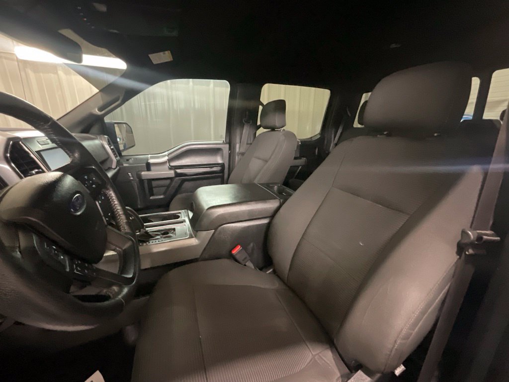 Used 2015 Ford F150 XLT w/ Equipment Group 302A Luxury AWD/4WD image 9