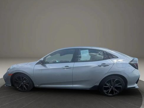 Used 2018 Honda Civic Sport Touring image 8