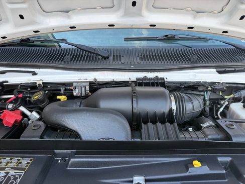 Used 2016 Ford E-350 and Econoline 350 Super Duty RWD image 29