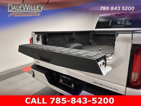 Used 2022 GMC Sierra 3500 Denali w/ Denali Ultimate Package image 28